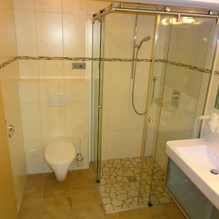 Appartmenthaus Tischner *