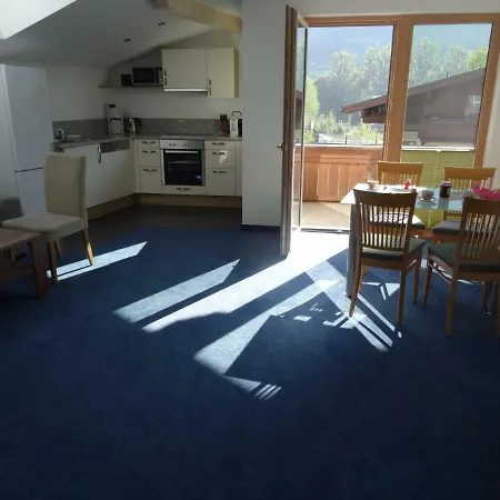 Appartmenthaus Tischner *